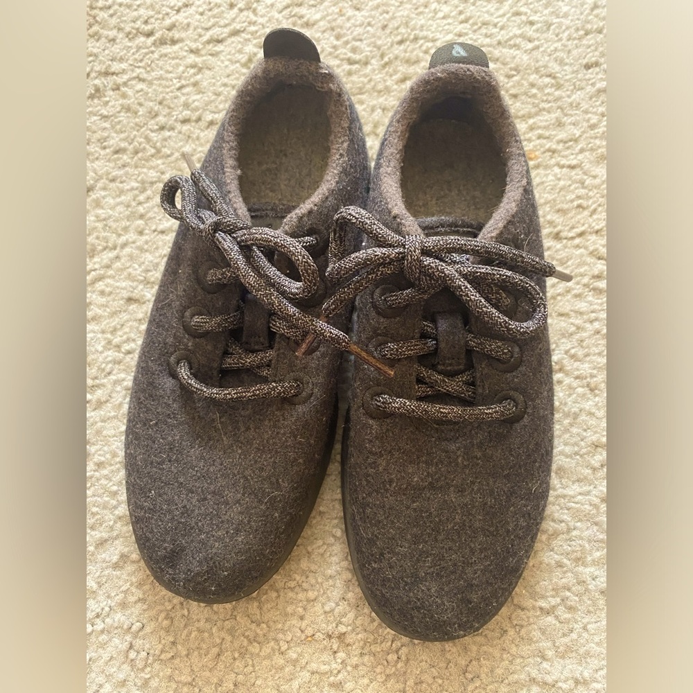 Black wool allbirds size 5